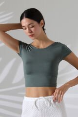 Sırt Dekolteli Crop