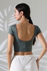 Sırt Dekolteli Crop