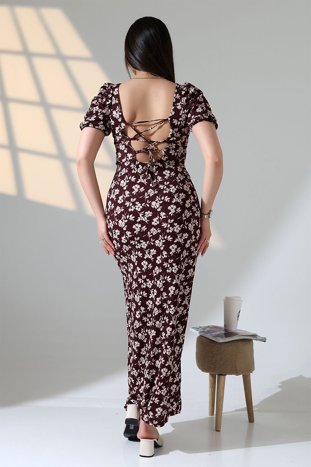 Sırt Dekolteli Yırtmaç Detaylı Maxi Boy Elbise