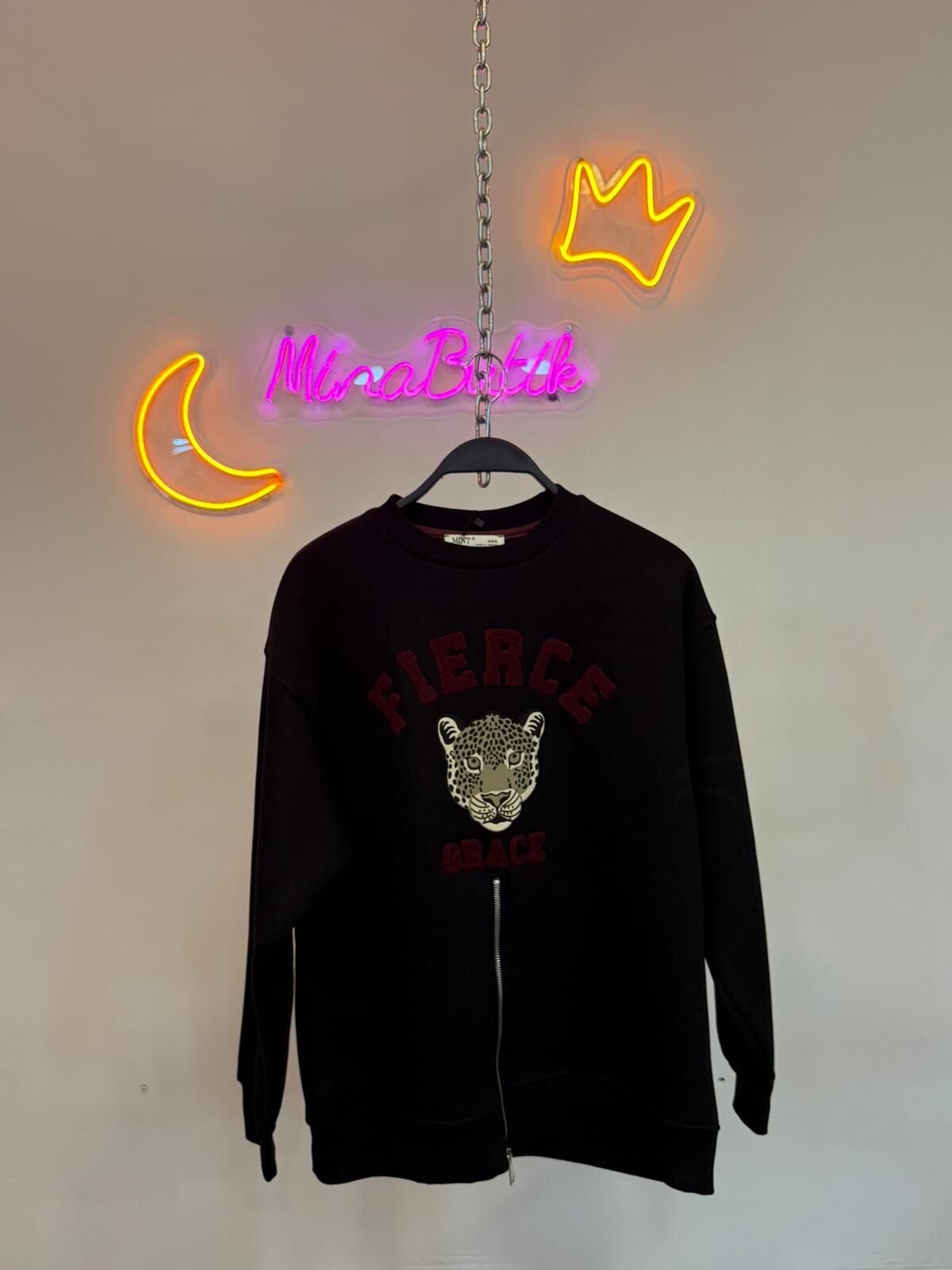 yarım fermuarlı nakışlı sweat