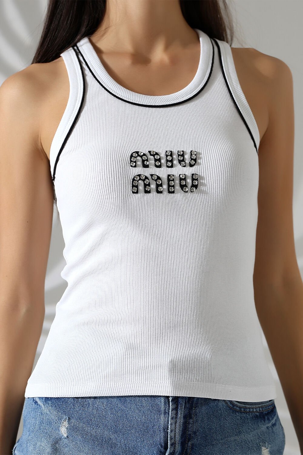 Miumiu Nakışlı Atlet